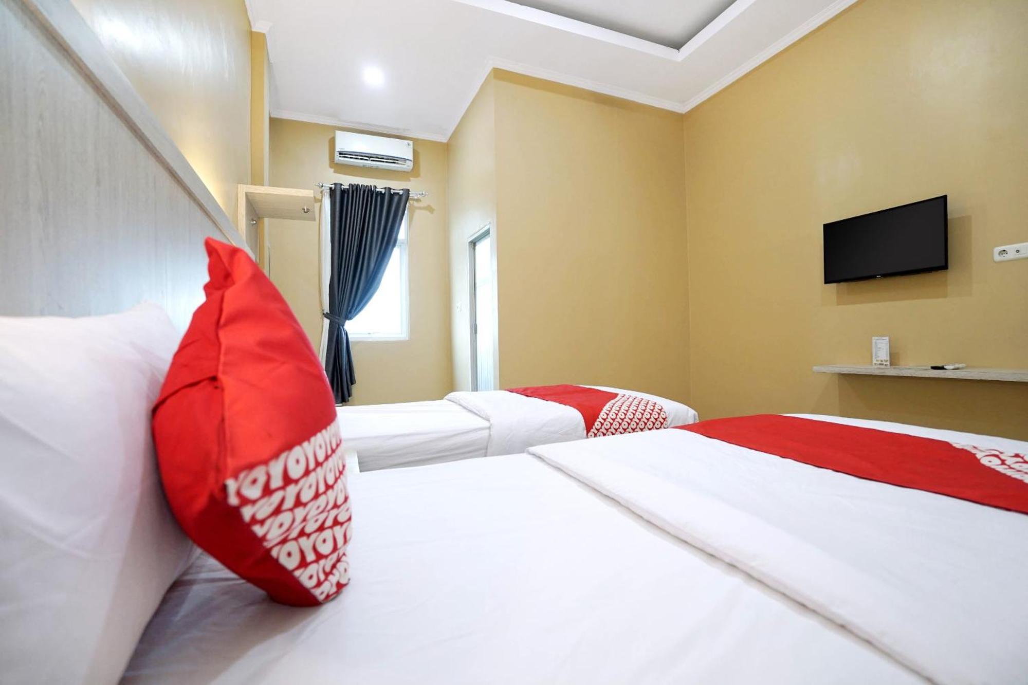 Oyo Life 1299 Balcony Orange Homestay Palembang Bagian luar foto