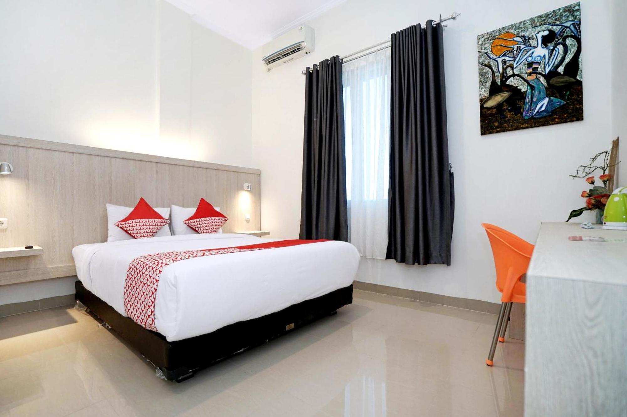 Oyo Life 1299 Balcony Orange Homestay Palembang Bagian luar foto